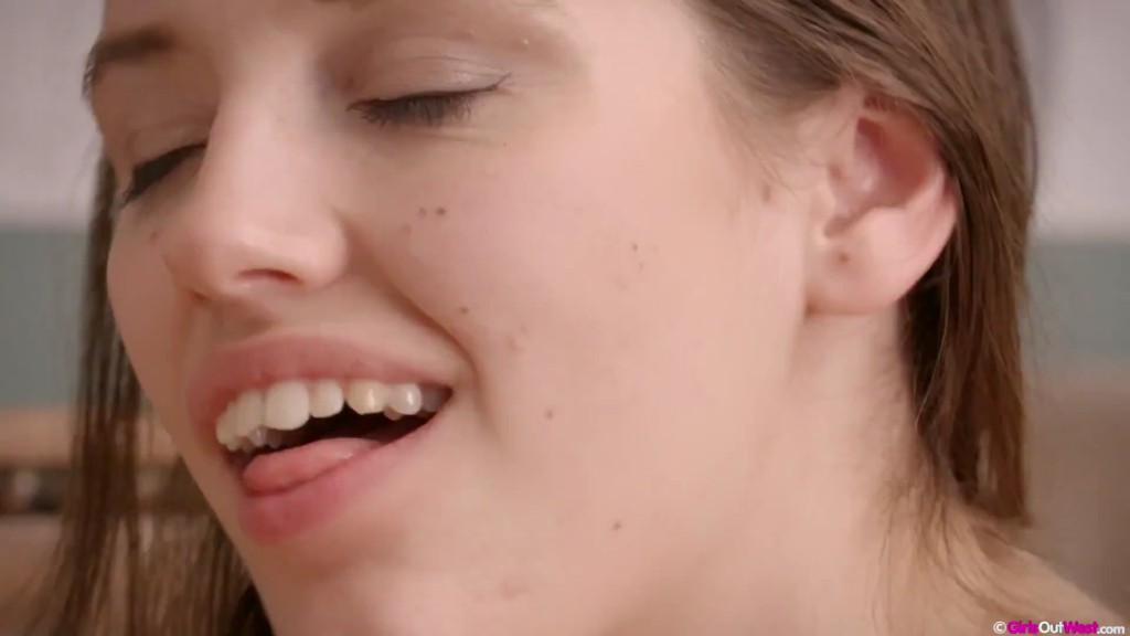 GirlsOutWest 2019 03 10 Tweedy And Willow The Steamstress XXX 1080p MP4-TRASHBIN