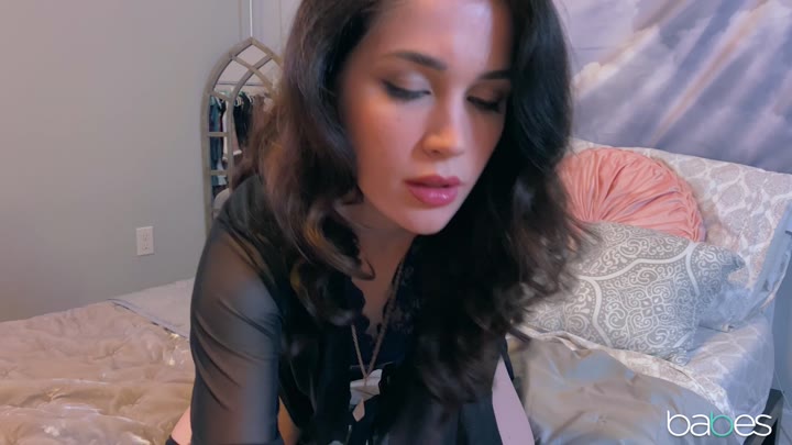 Babes – Evelyn Claire – Just For You