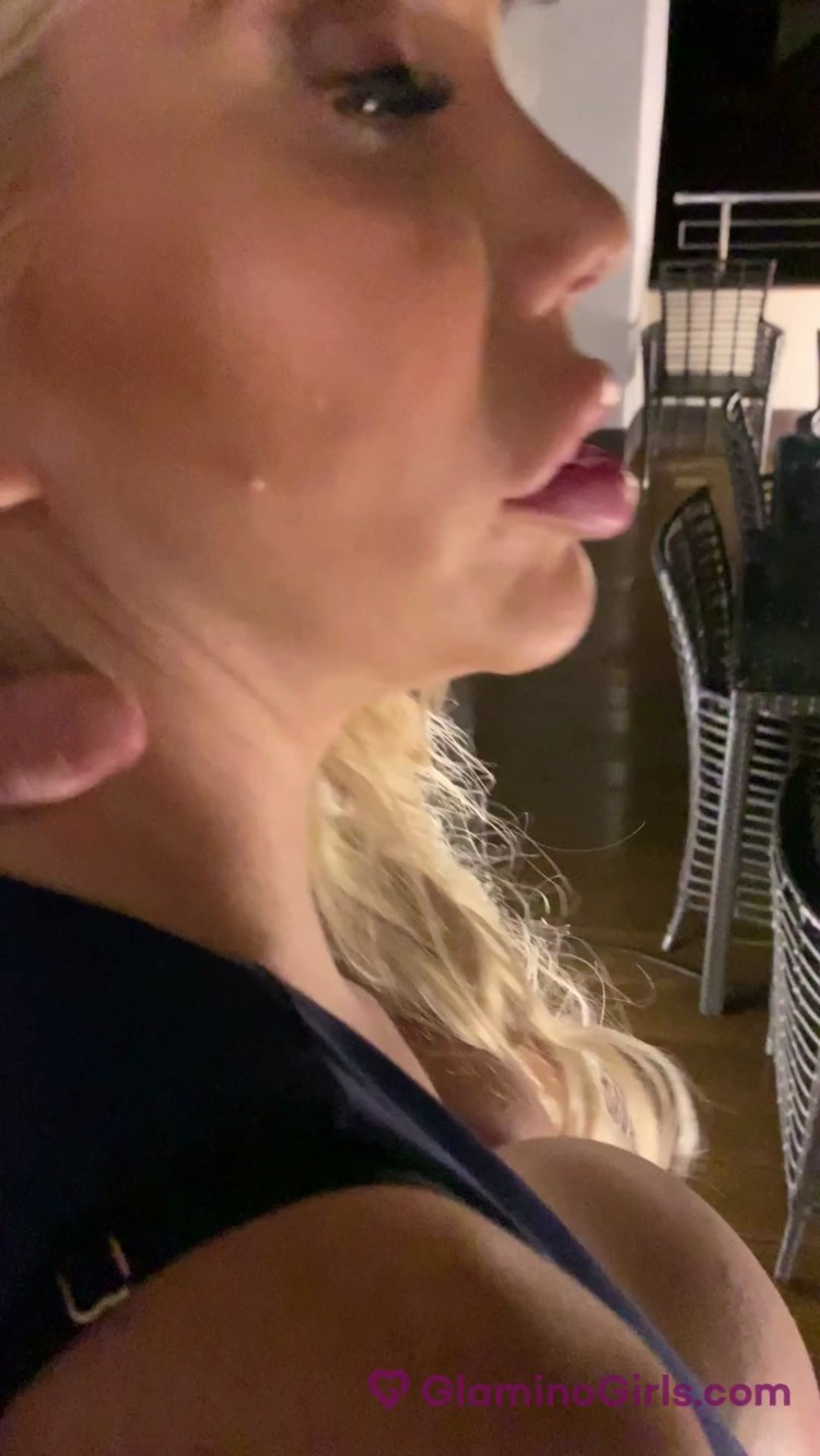 GlaminoGirls Tori Cummings Video 4 Playboy Star Likes To Fuck In Public